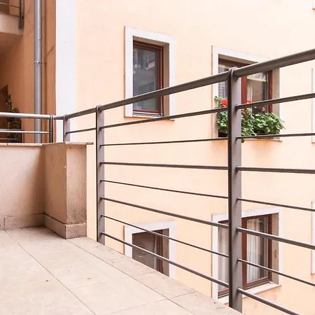 Momo Luxury Opera Apartment Budapest